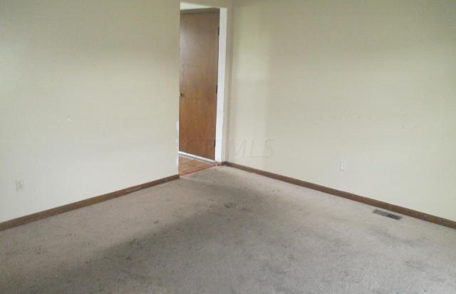 3609 Demorest Road Grove City, OH 43123 - Photo 2 of 10