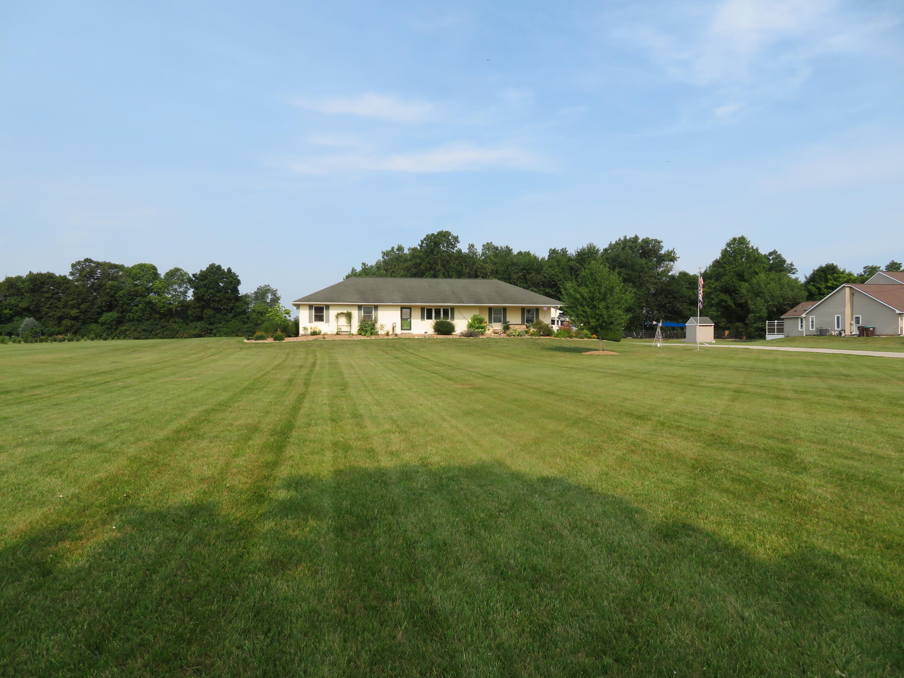 13162 Platt Road Milan, MI 48160 - Photo 2 of 64 IMG_0671