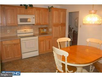 1874 Bertram Road Huntingdon Valley, PA 19006 - Photo 4 of 12