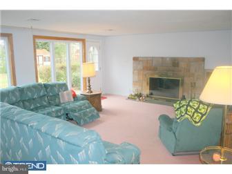 1874 Bertram Road Huntingdon Valley, PA 19006 - Photo 7 of 12
