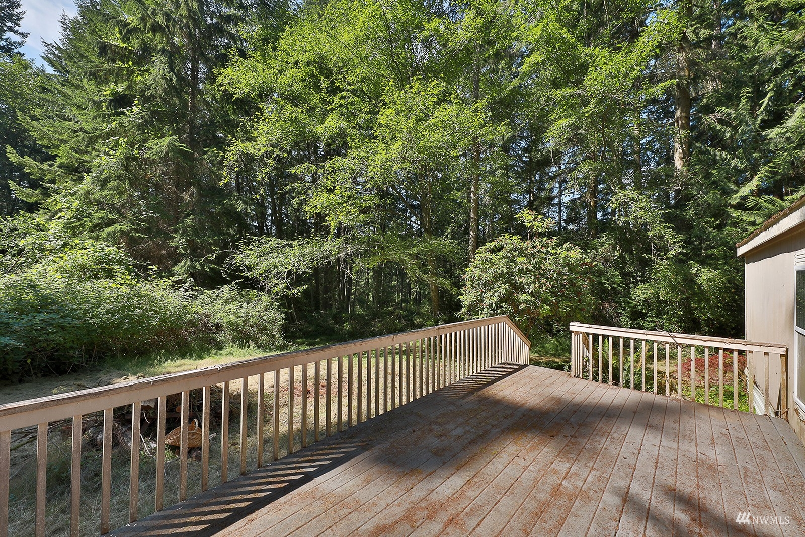 7621 Jewett Road Clinton, WA 98236 - Photo 9 of 27 Gallery Image 9