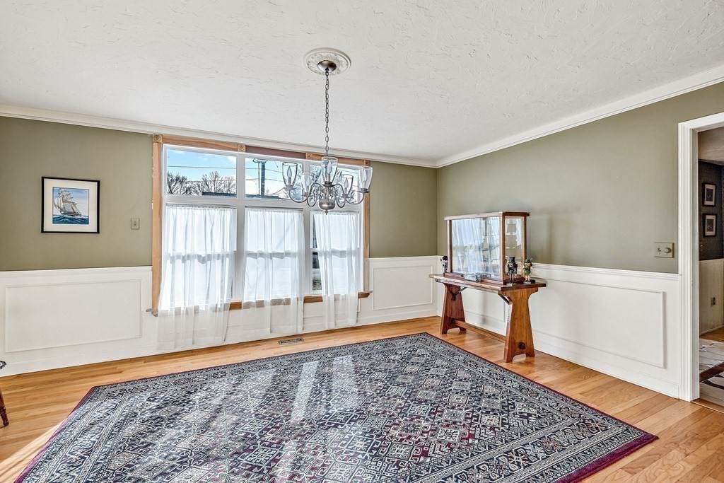 6 Spring Street Foxboro, MA 02035 - Photo 10 of 32 Gallery Image 10