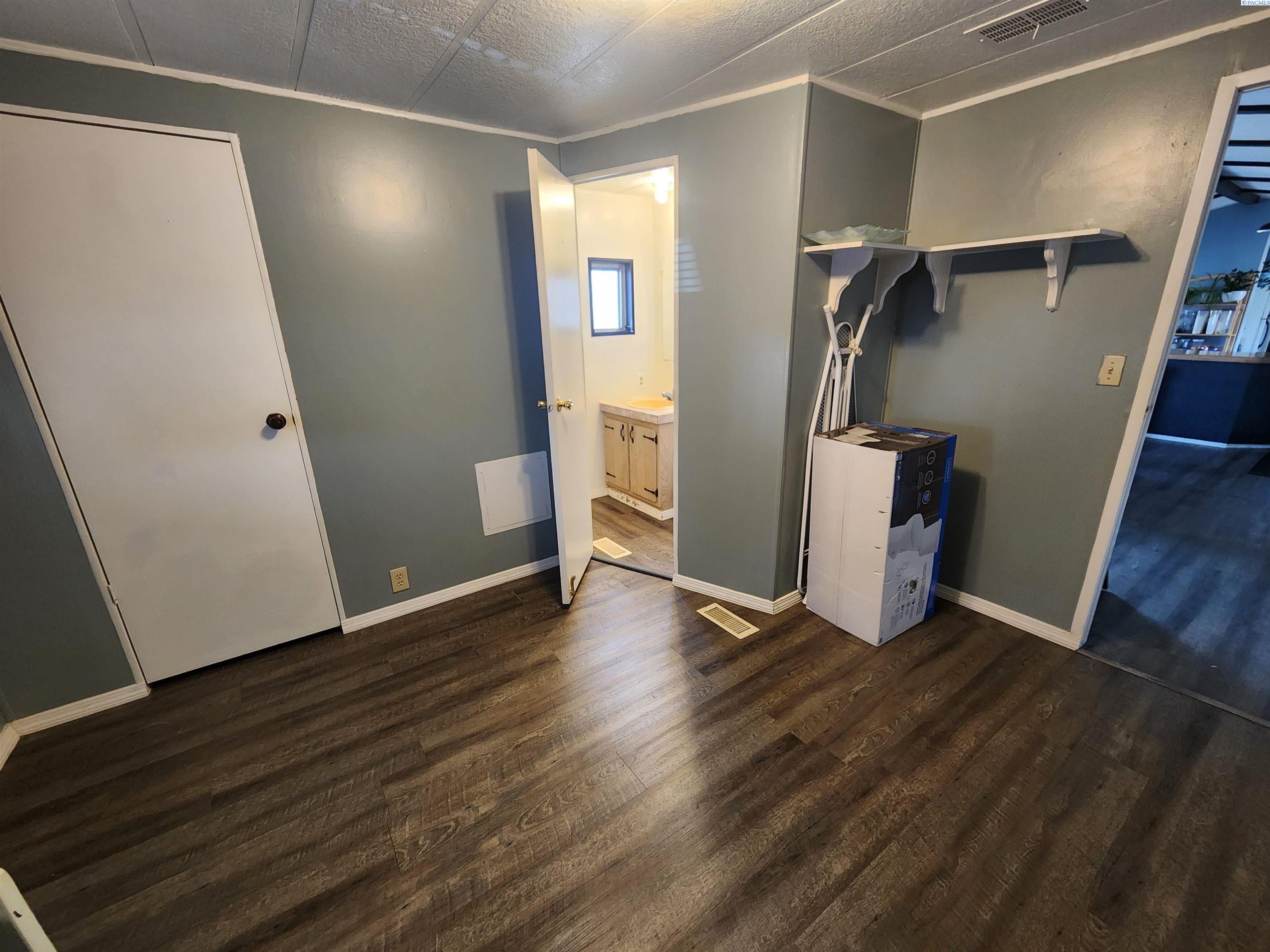 2502 Pullman Albion Road, Unit D3 Pullman, WA 99163 - Photo 9 of 24 Gallery Image 9