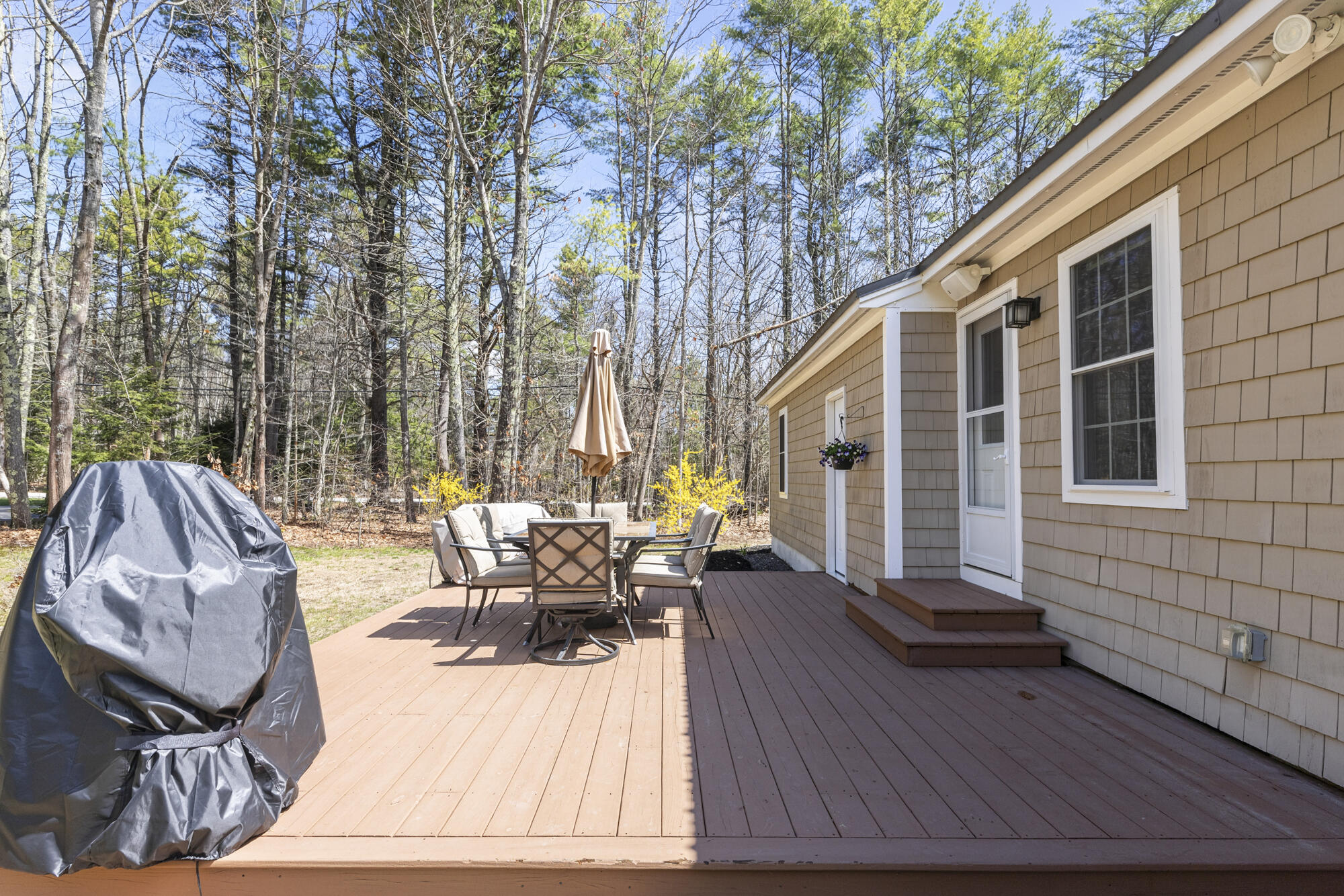 10 Standish Neck Road Gorham, ME 04038 - Photo 6 of 44 10 Standish Neck_W5_34