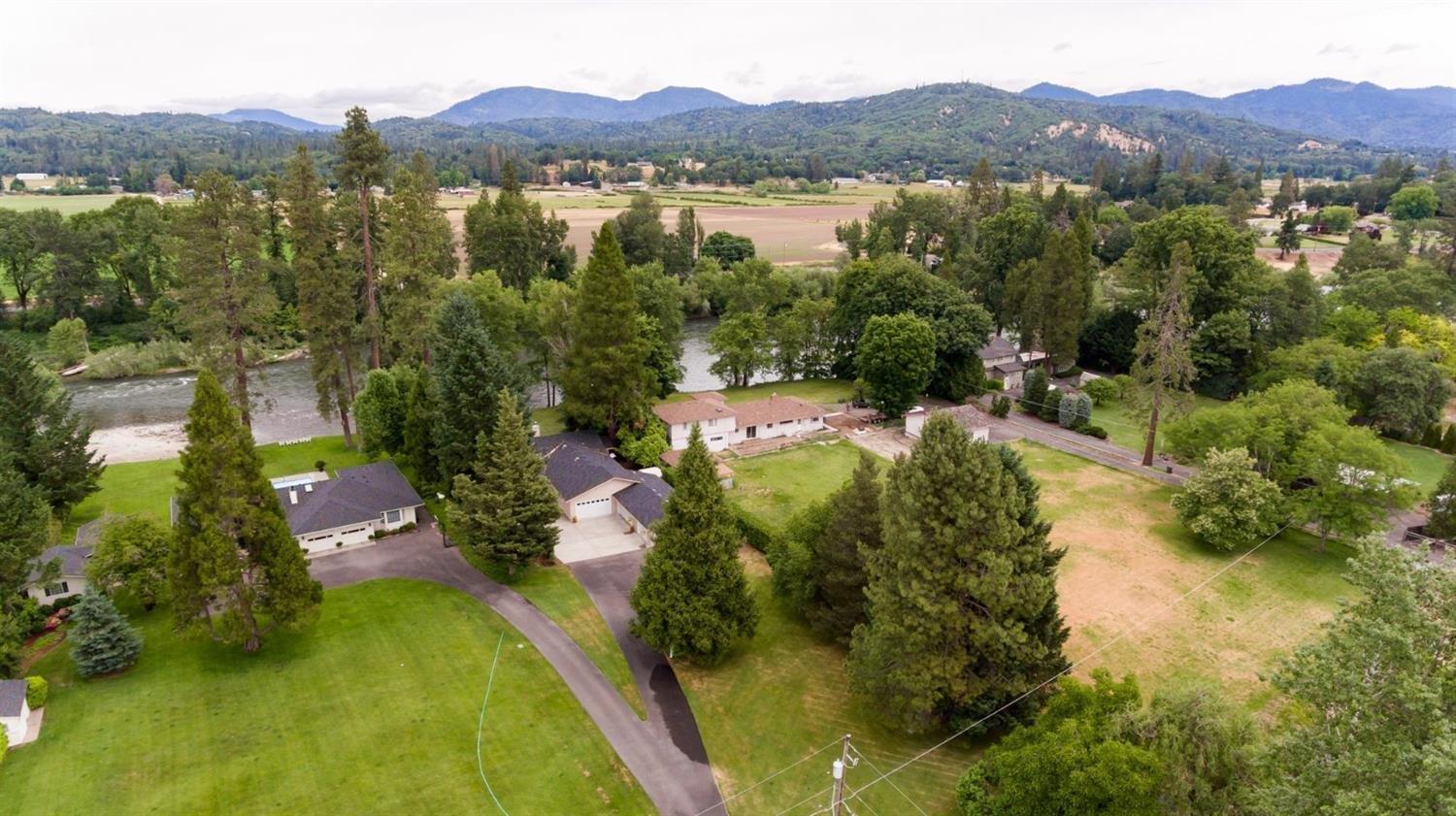 2818 South River Road Grants Pass, OR 97527 - Photo 28 of 35 Aerial....