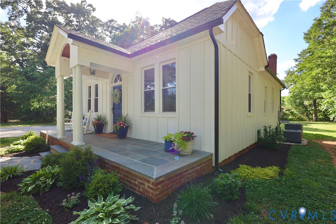 932 Lee Road Crozier, VA 23039 - Photo 5 of 61 Gallery Image 5