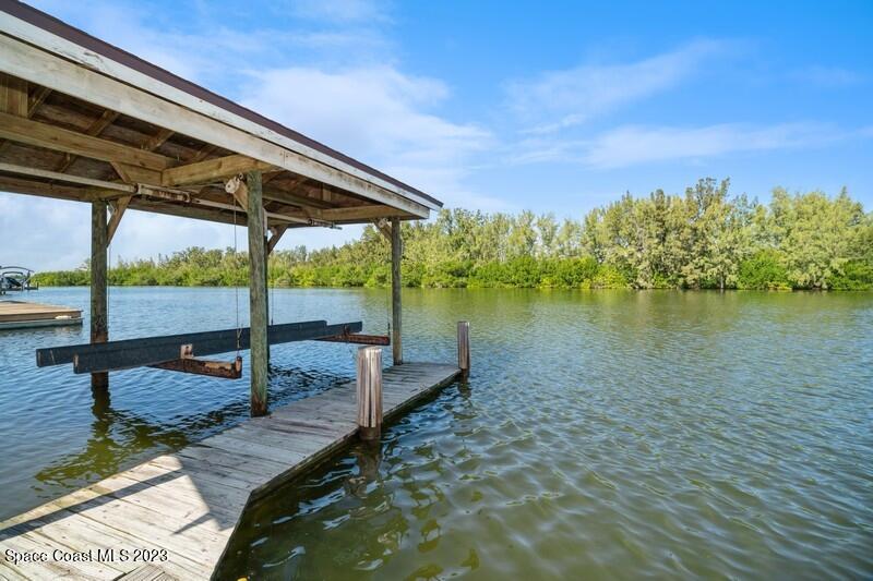 1091 Bali Road Cocoa Beach, FL 32931 - Photo 30 of 40 Open view