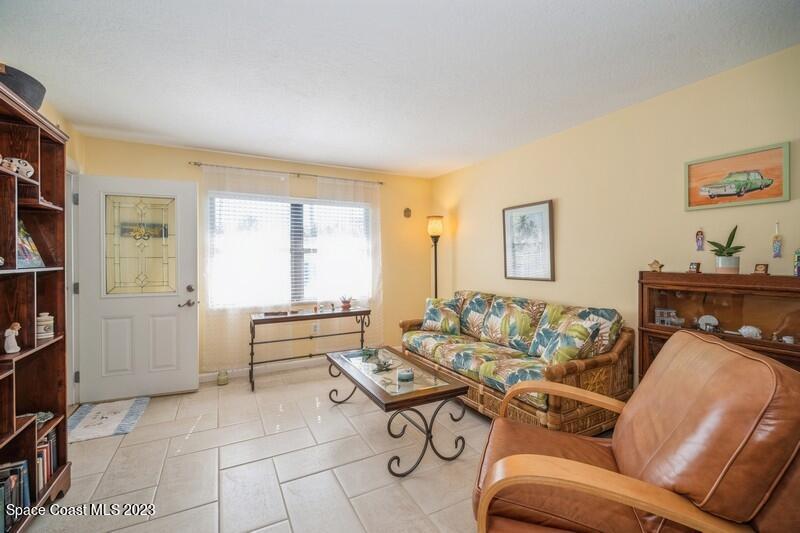 1091 Bali Road Cocoa Beach, FL 32931 - Photo 6 of 40 Living room