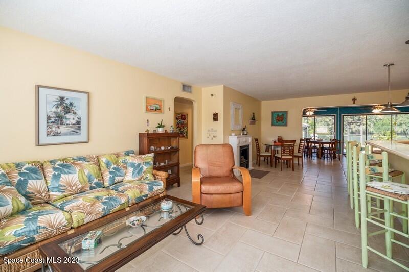 1091 Bali Road Cocoa Beach, FL 32931 - Photo 7 of 40 View to dining