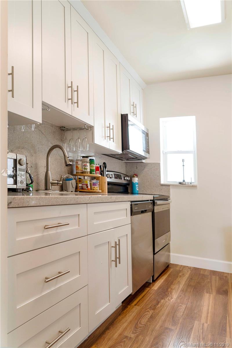 7400 Southwest 33rd Street Miami, FL 33155 - Photo 13 of 19 Gallery Image 13