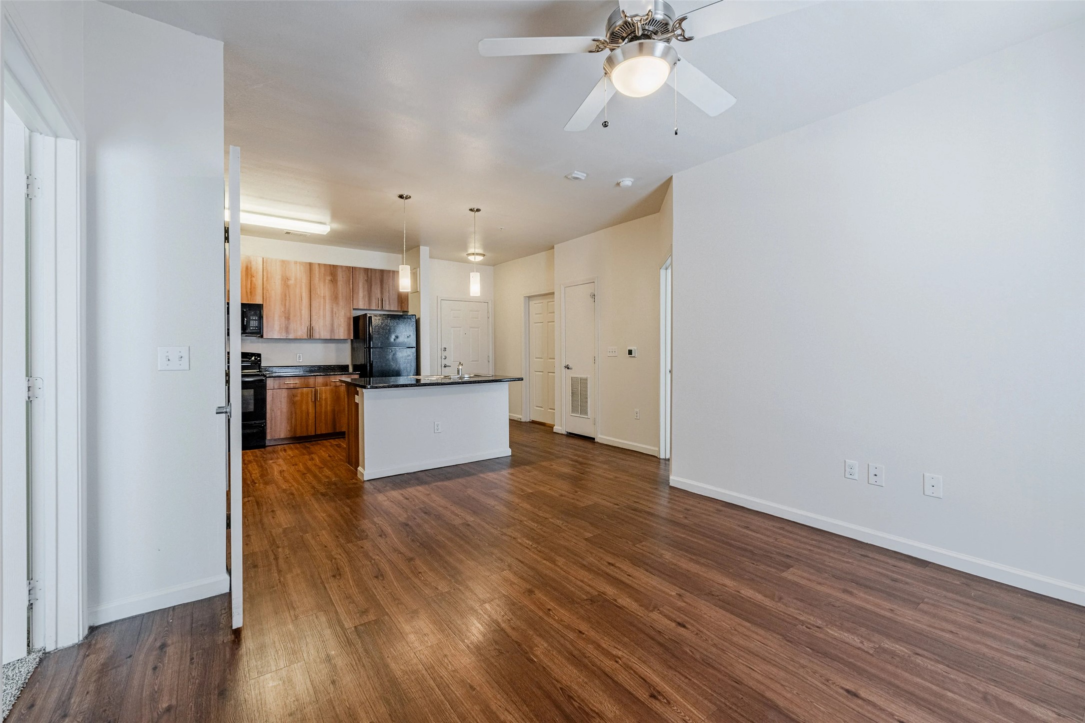 5605 Springdale Road, Unit 444411 Austin, TX 78723 - Photo 13 of 27 Up to 8 weeks free rent and waiving the standard deposit with approved credit and landlord verification.