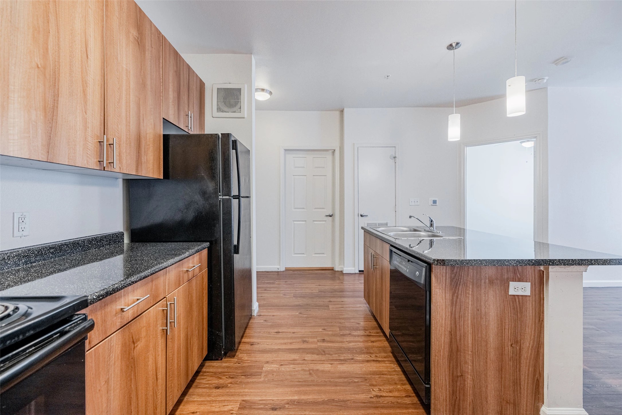 5605 Springdale Road, Unit 444411 Austin, TX 78723 - Photo 14 of 27 Up to 8 weeks free rent and waiving the standard deposit with approved credit and landlord verification.