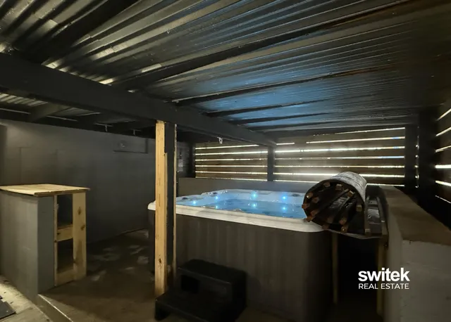 $275,000 | 220 Stadium Drive, Middleville, MI 49333