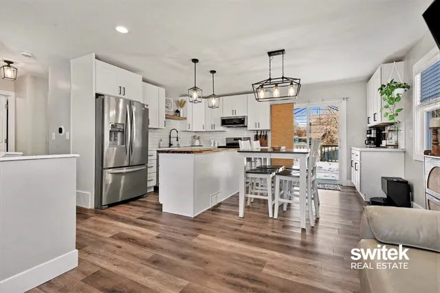 $275,000 | 220 Stadium Drive, Middleville, MI 49333