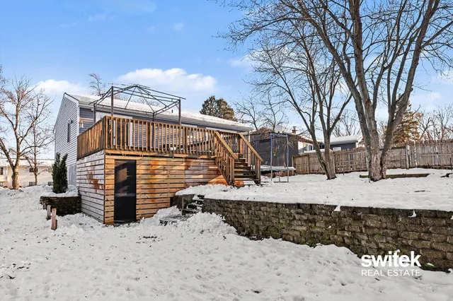 $275,000 | 220 Stadium Drive, Middleville, MI 49333