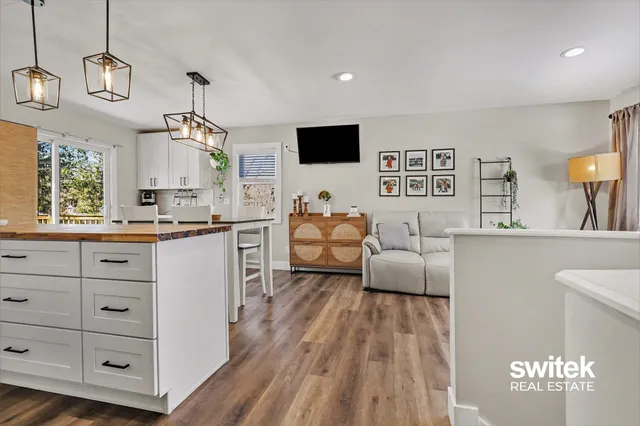 $275,000 | 220 Stadium Drive, Middleville, MI 49333