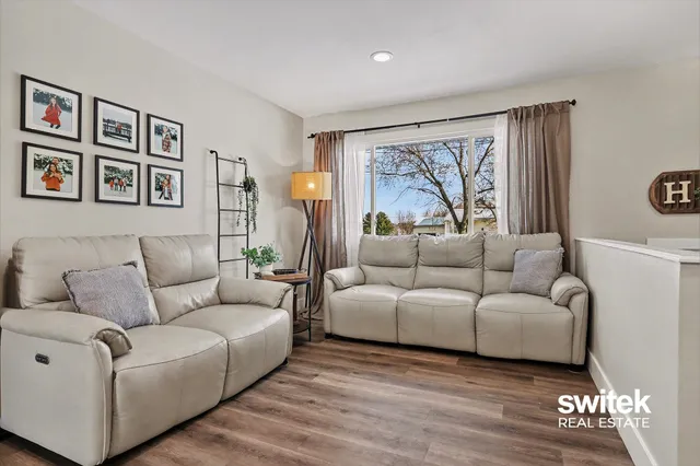 $275,000 | 220 Stadium Drive, Middleville, MI 49333