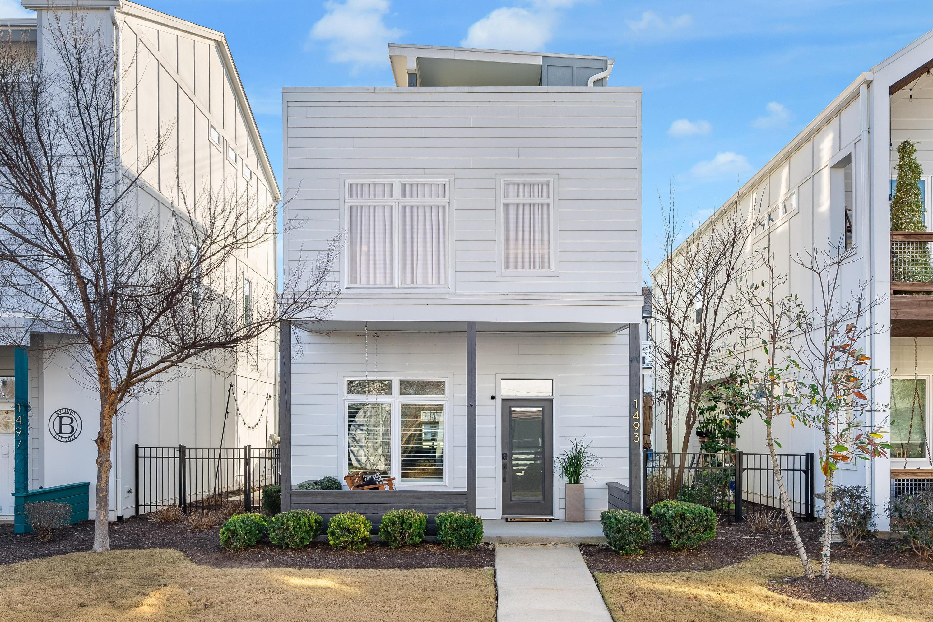 1493 Sinclair Avenue Chattanooga, TN 37408 - Photo 3 of 46 2026_01_January_1493_Sinclair_Ave_0003