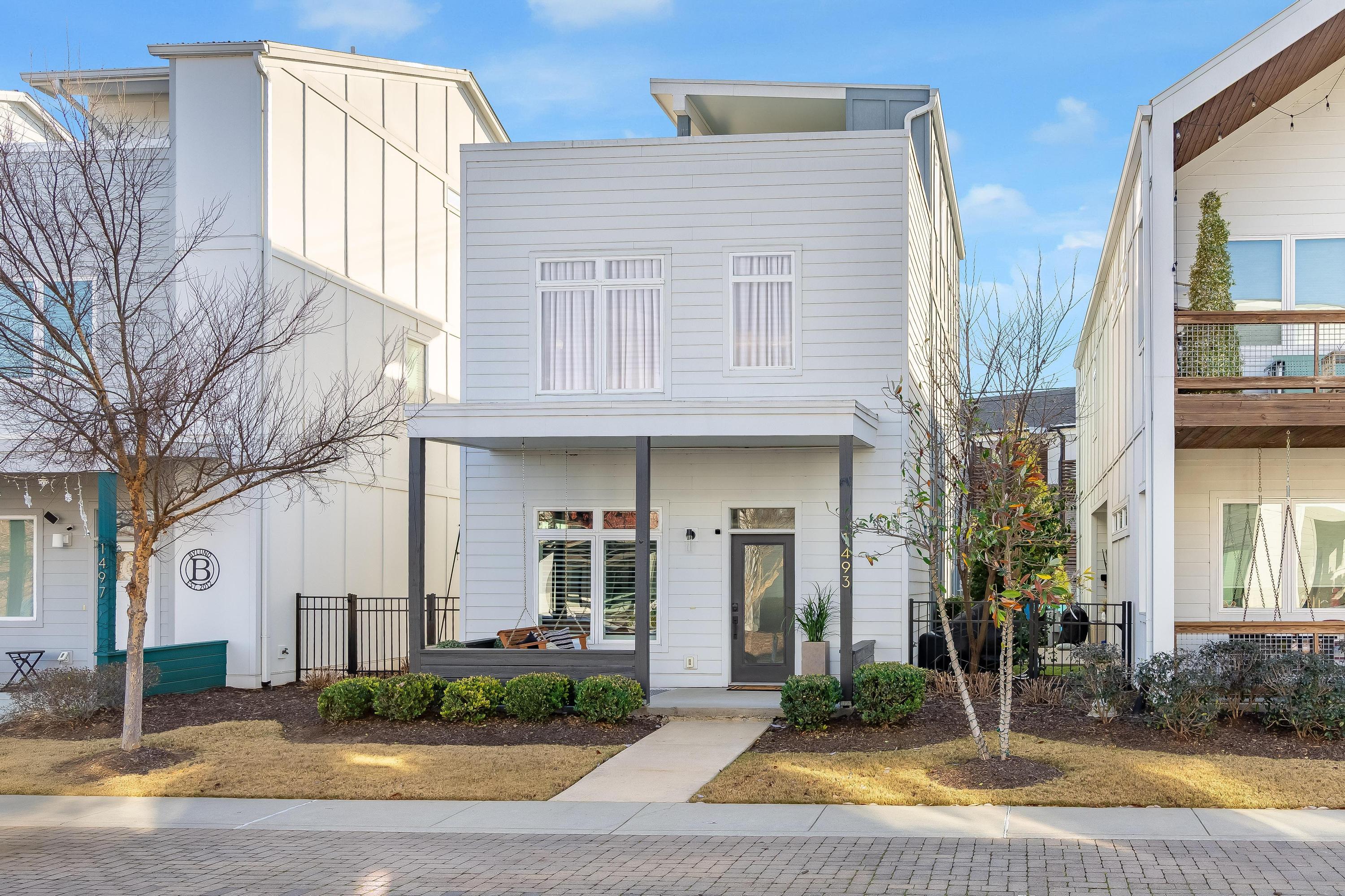 1493 Sinclair Avenue Chattanooga, TN 37408 - Photo 4 of 46 2026_01_January_1493_Sinclair_Ave_0004