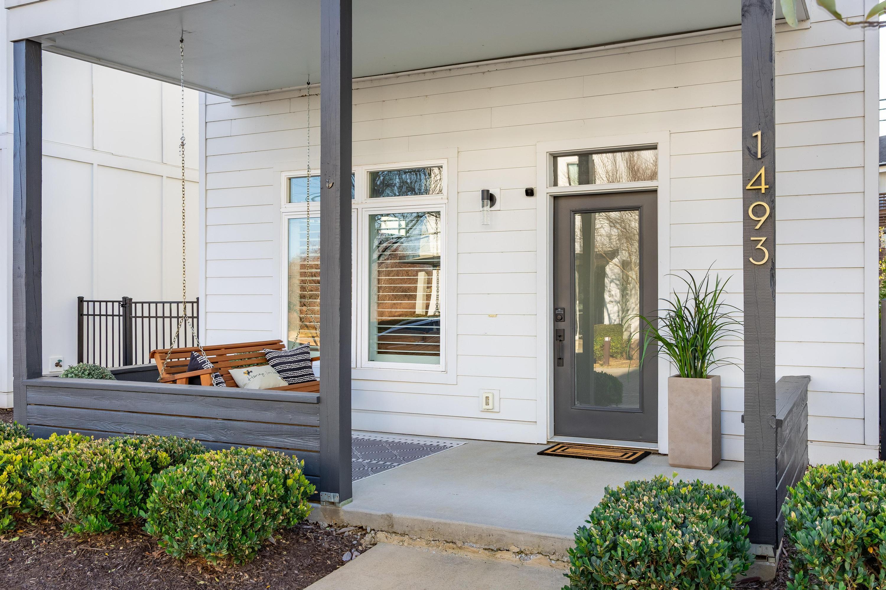 1493 Sinclair Avenue Chattanooga, TN 37408 - Photo 6 of 46 2026_01_January_1493_Sinclair_Ave_0006