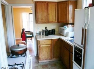 13625 Cedar Road Cleveland, OH 44118 - Photo 2 of 3