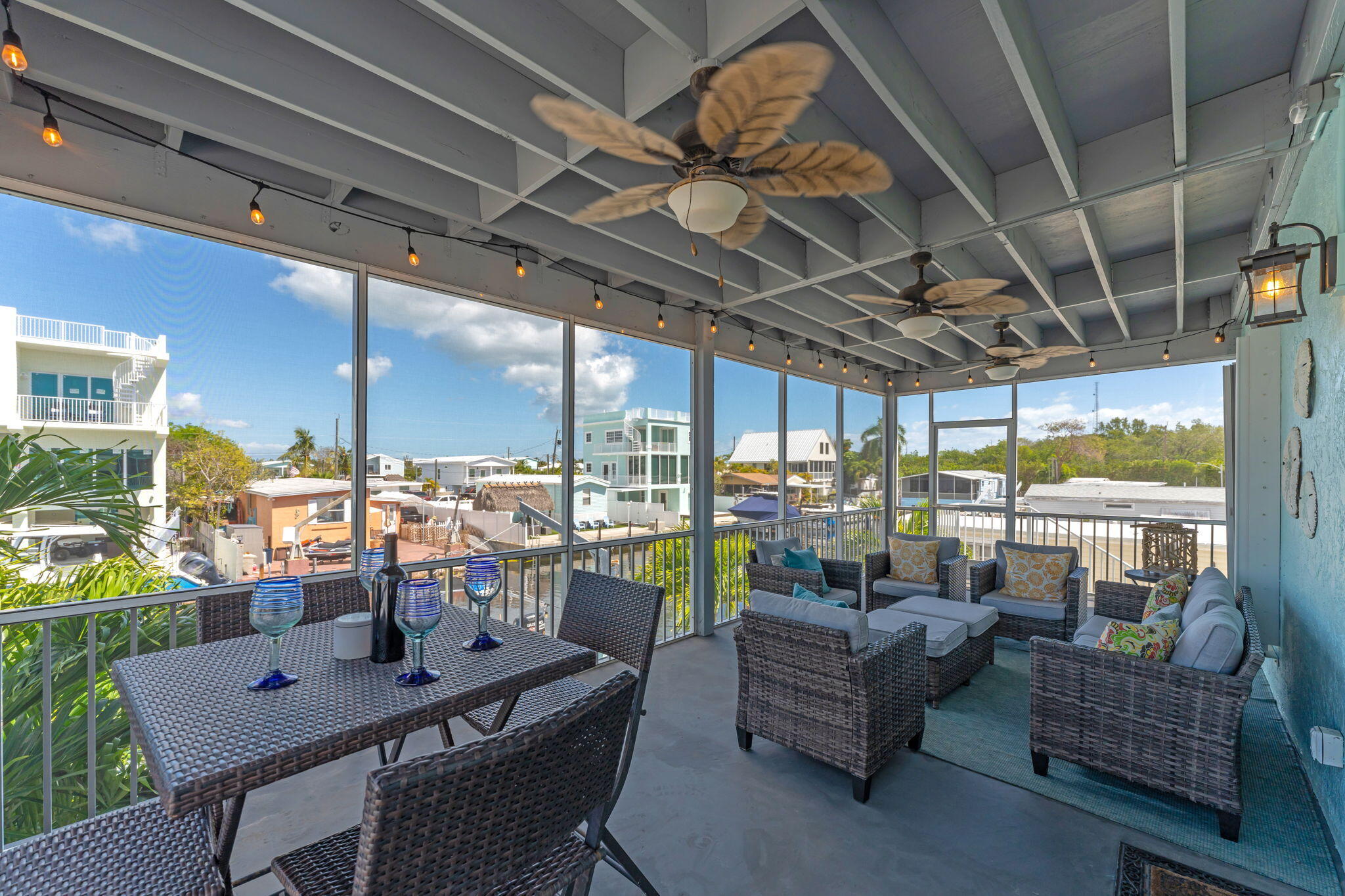 20 Pelican Road Key Largo, FL 33037 - Photo 12 of 54 Screen balcony