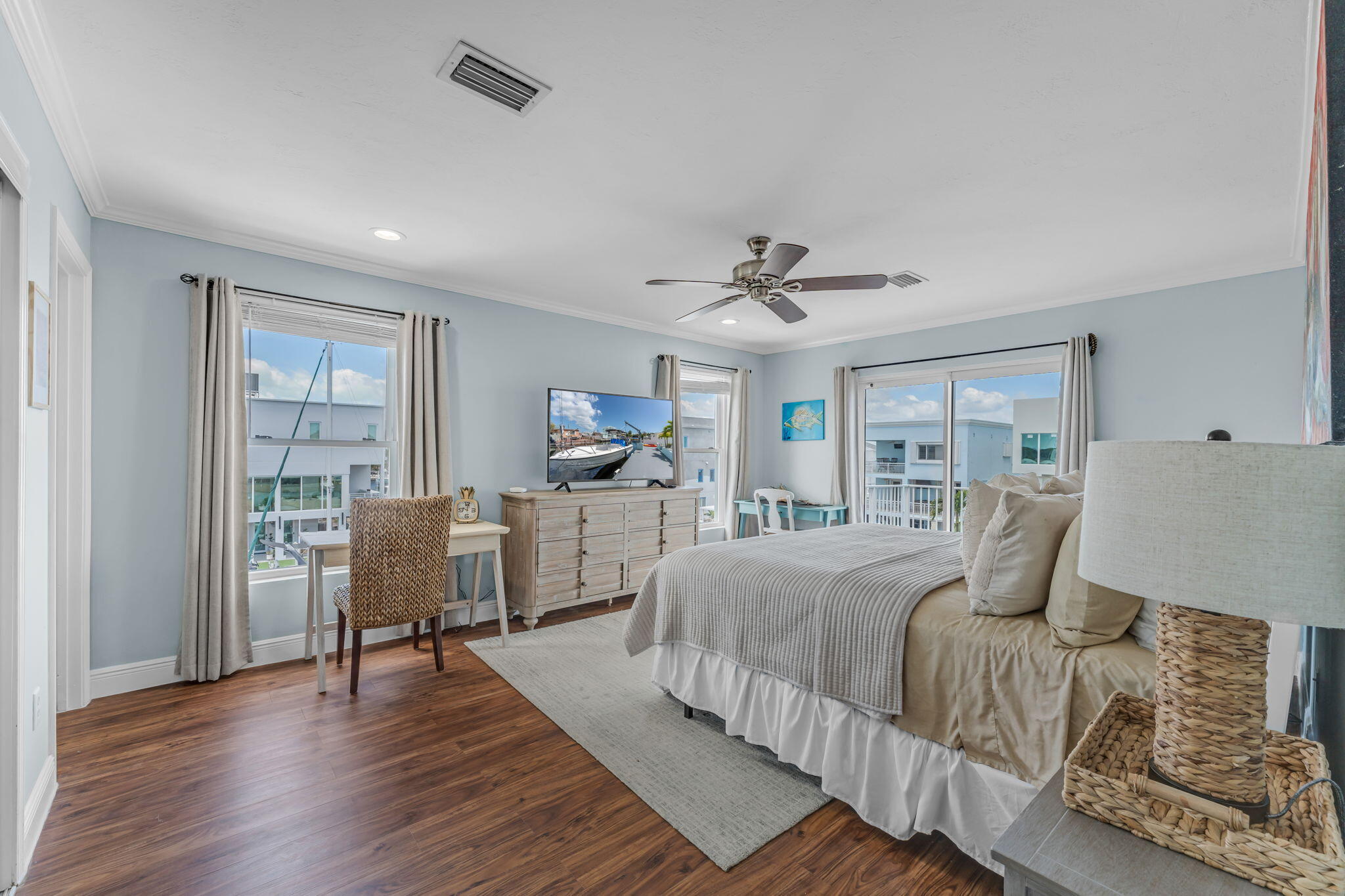 20 Pelican Road Key Largo, FL 33037 - Photo 23 of 54 Primary Bedroom