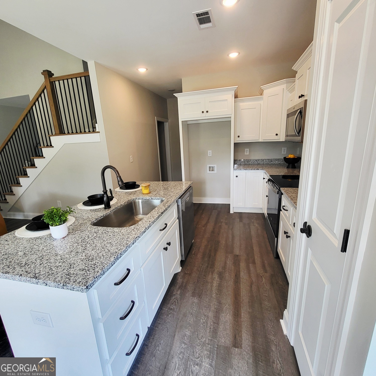 716 Riverside Estates Lanett, AL 36863 - Photo 12 of 32