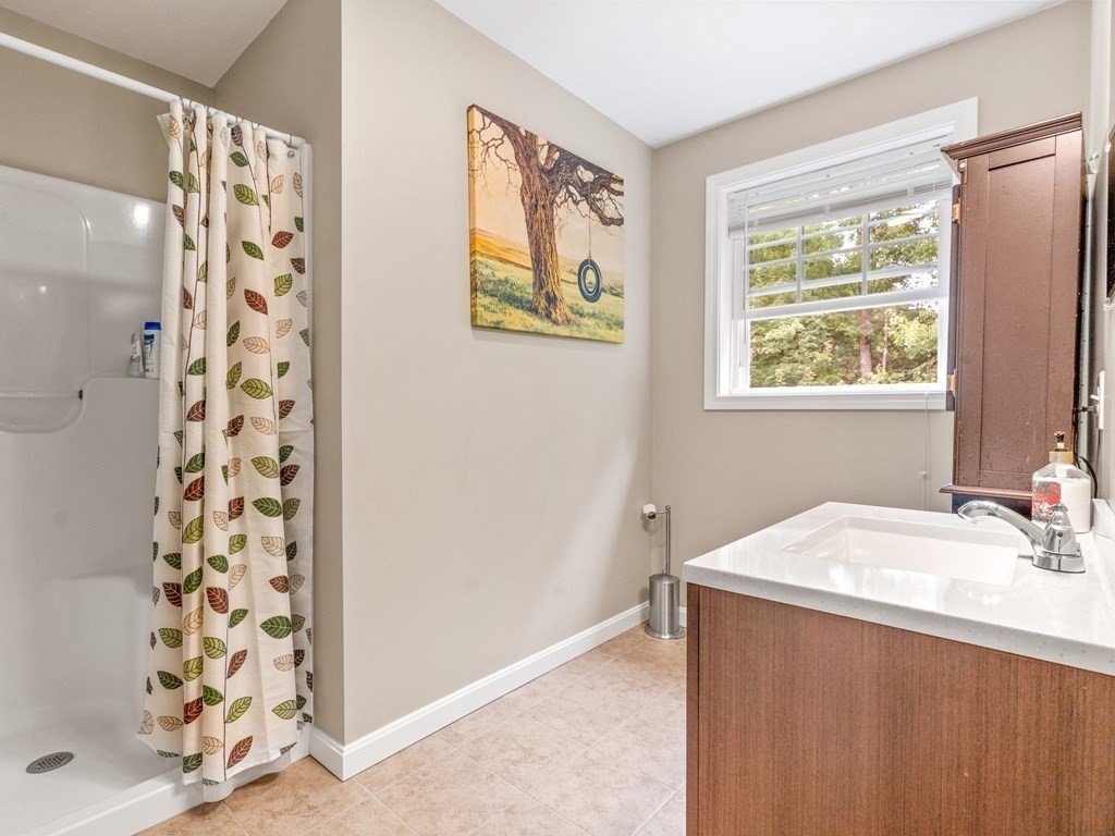 90 Arcadia Road Somerset, MA 02726 - Photo 12 of 29 Gallery Image 12