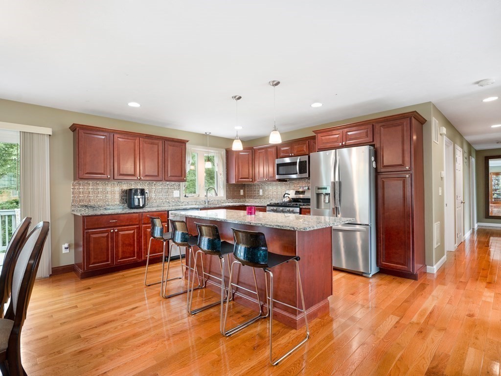 90 Arcadia Road Somerset, MA 02726 - Photo 3 of 29 Gallery Image 3