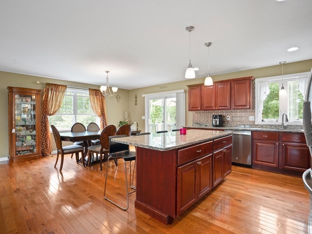 90 Arcadia Road Somerset, MA 02726 - Photo 4 of 29 Gallery Image 4