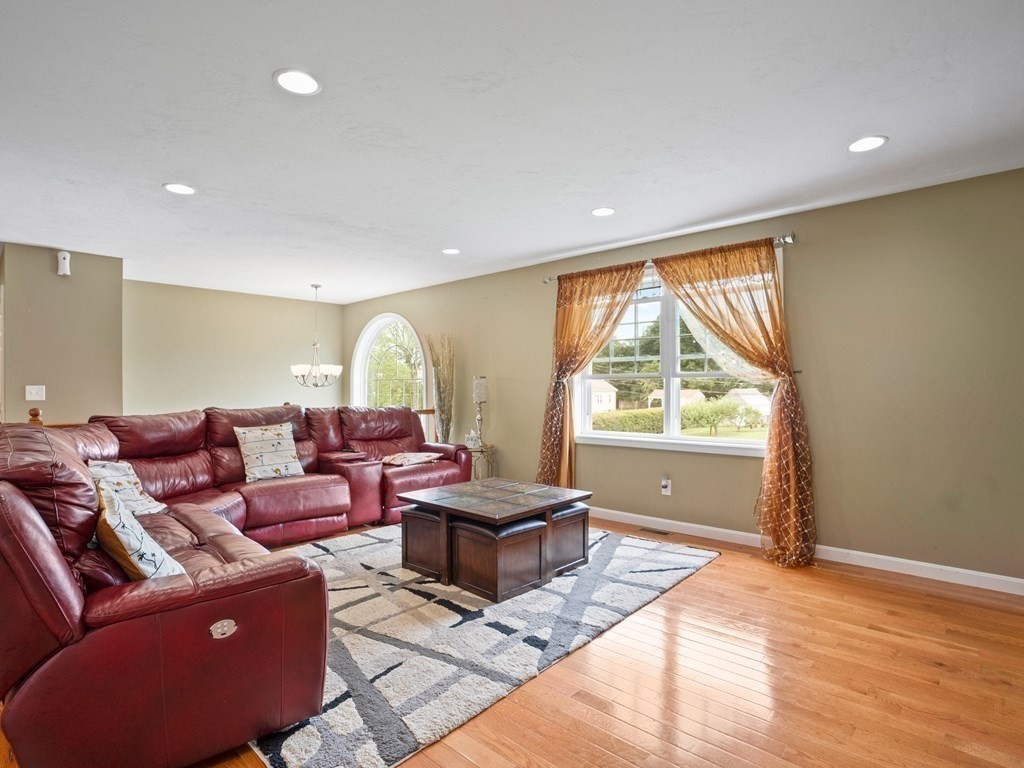 90 Arcadia Road Somerset, MA 02726 - Photo 6 of 29 Gallery Image 6