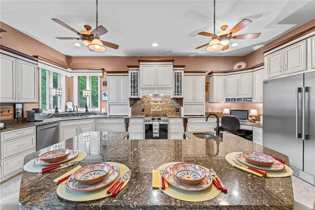 $950,000 | 320 Holly Lane, Walhalla, SC 29691