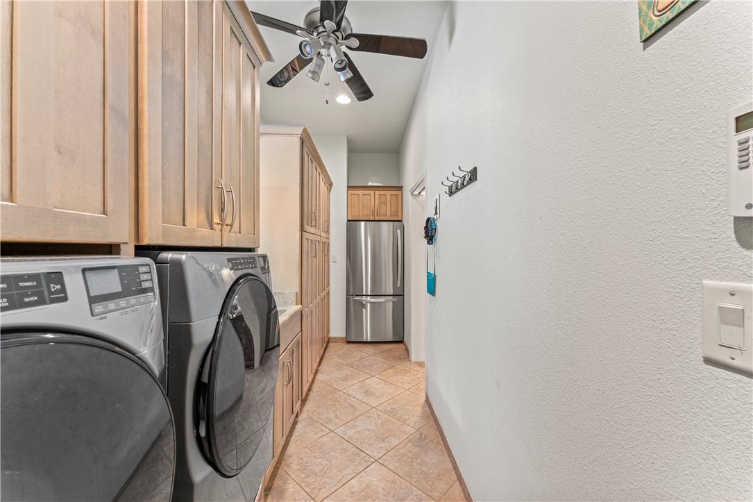 320 Holly Lane Walhalla, SC 29691 - Photo 20 of 50 laundry room