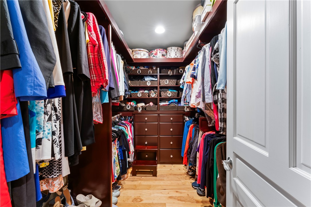 320 Holly Lane Walhalla, SC 29691 - Photo 26 of 50 1st main walk-in closet