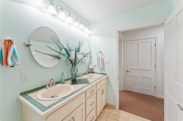 $950,000 | 320 Holly Lane, Walhalla, SC 29691