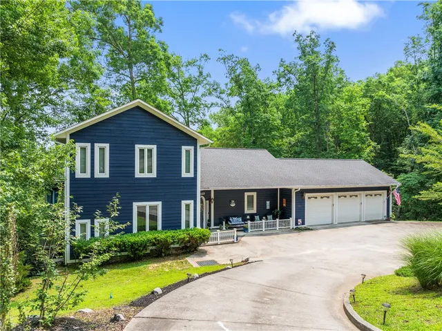 $950,000 | 320 Holly Lane, Walhalla, SC 29691
