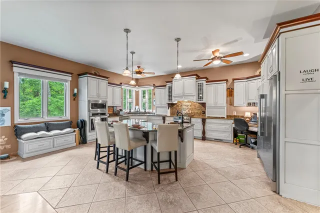 $950,000 | 320 Holly Lane, Walhalla, SC 29691