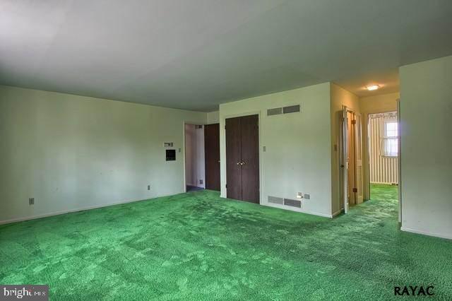 3490 Harrowgate Road York, PA 17402 - Photo 13 of 26 Gallery Image 13