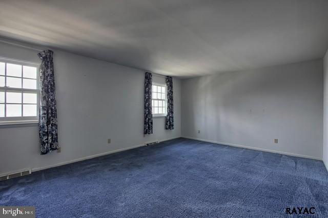 3490 Harrowgate Road York, PA 17402 - Photo 15 of 26 Gallery Image 15