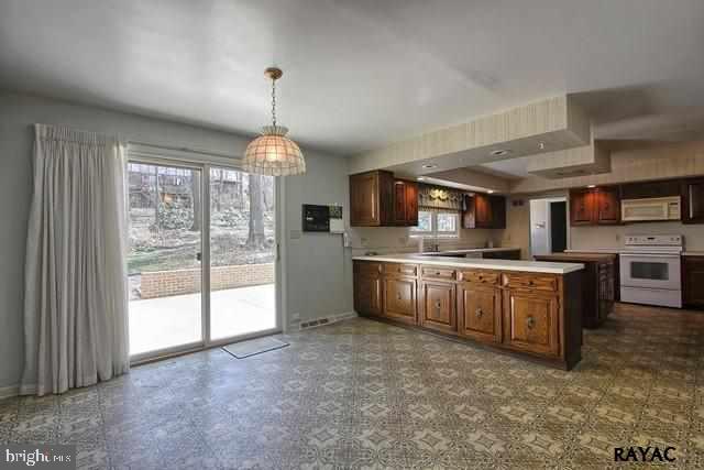 3490 Harrowgate Road York, PA 17402 - Photo 8 of 26 Gallery Image 8