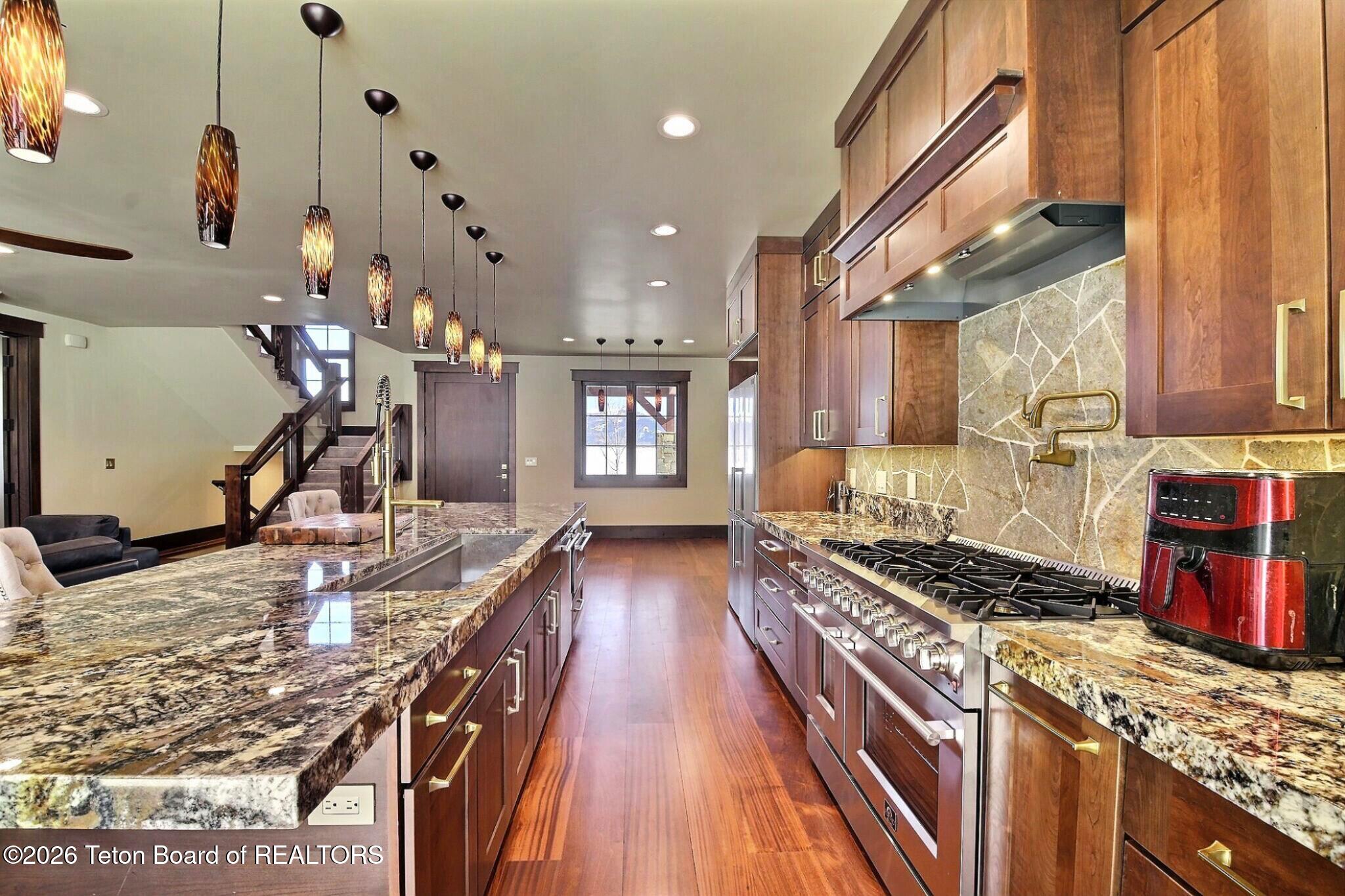 9802 Hiddenwaters Lane Victor, ID 83455 - Photo 9 of 52 Kitchen 3