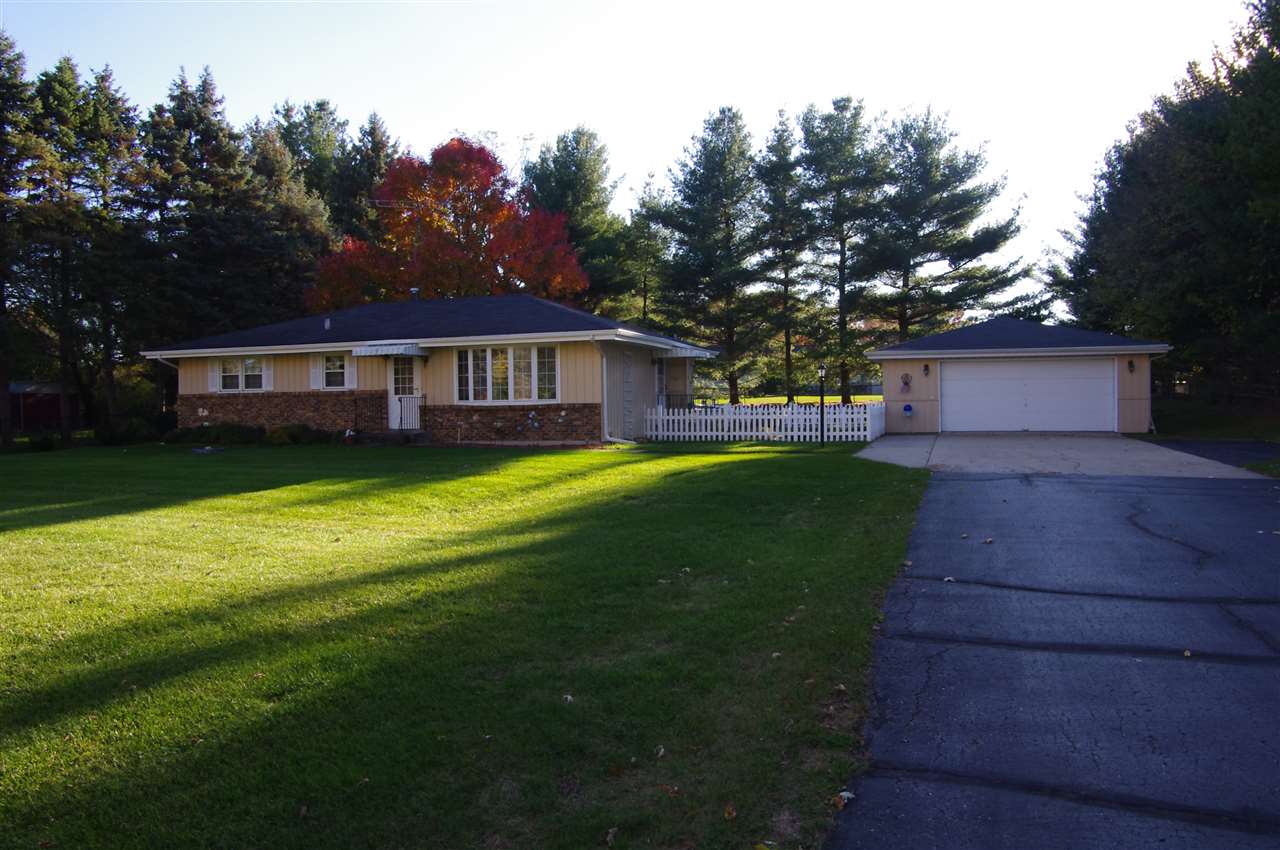 11213 Phyllis Road Rockford, IL 61108 - Photo 1 of 12 Gallery Image 1