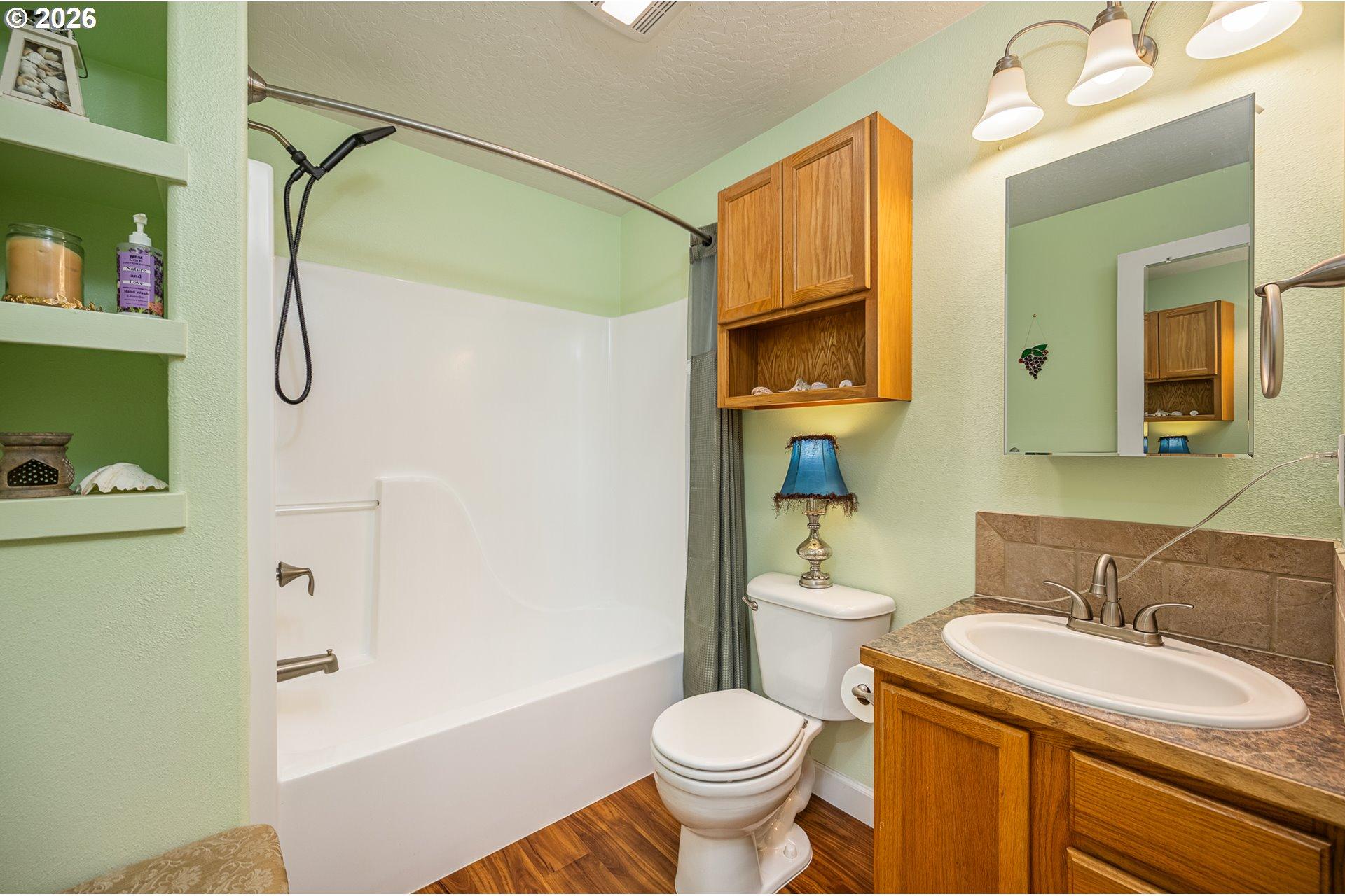 1580 South 60th Street Springfield, OR 97478 - Photo 16 of 20 Gallery Image 16
