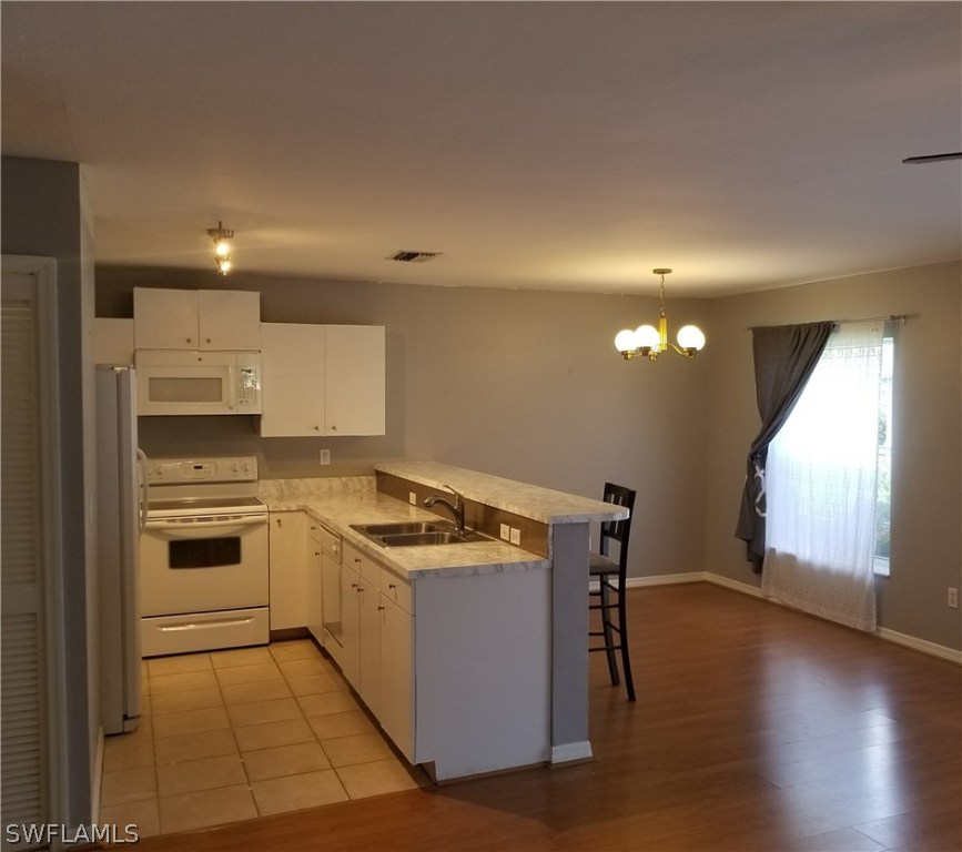 5353 Leeds Road Fort Myers, FL 33907 - Photo 3 of 21 Gallery Image 3