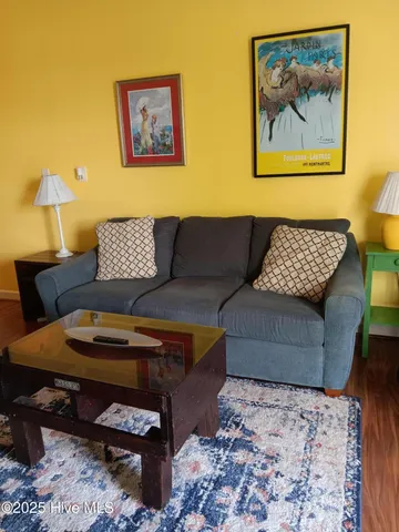 $1,600 | 215 South Water Street, Unit 202, Wilmington, NC 28401