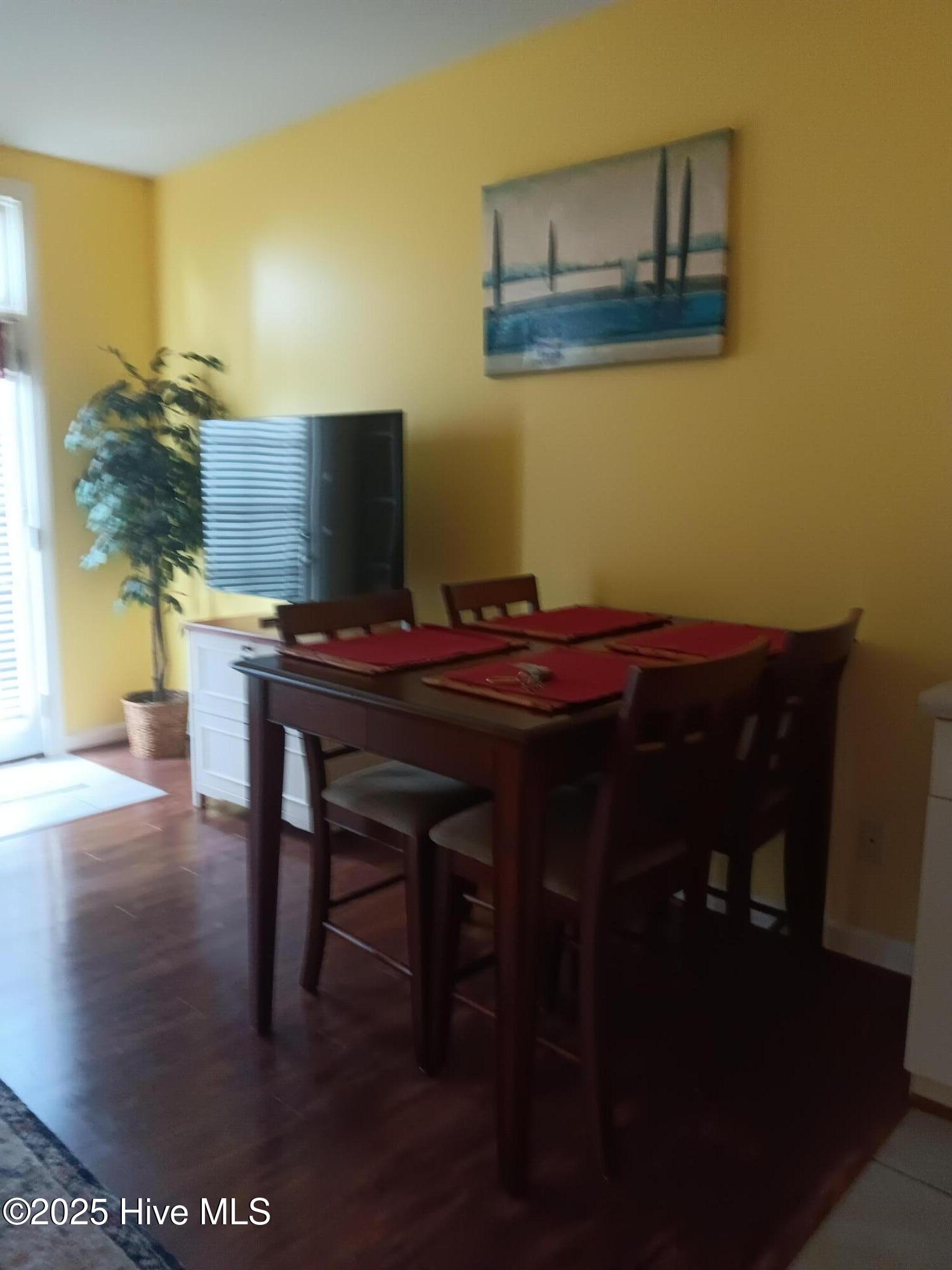 215 South Water Street, Unit 202 Wilmington, NC 28401 - Photo 5 of 6 CW pics7