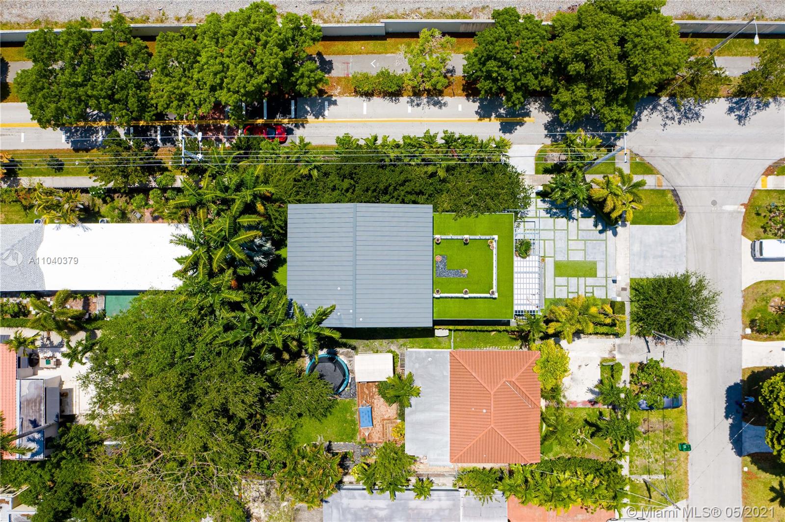 101 Southwest 21st Road Miami, FL 33129 - Photo 29 of 60