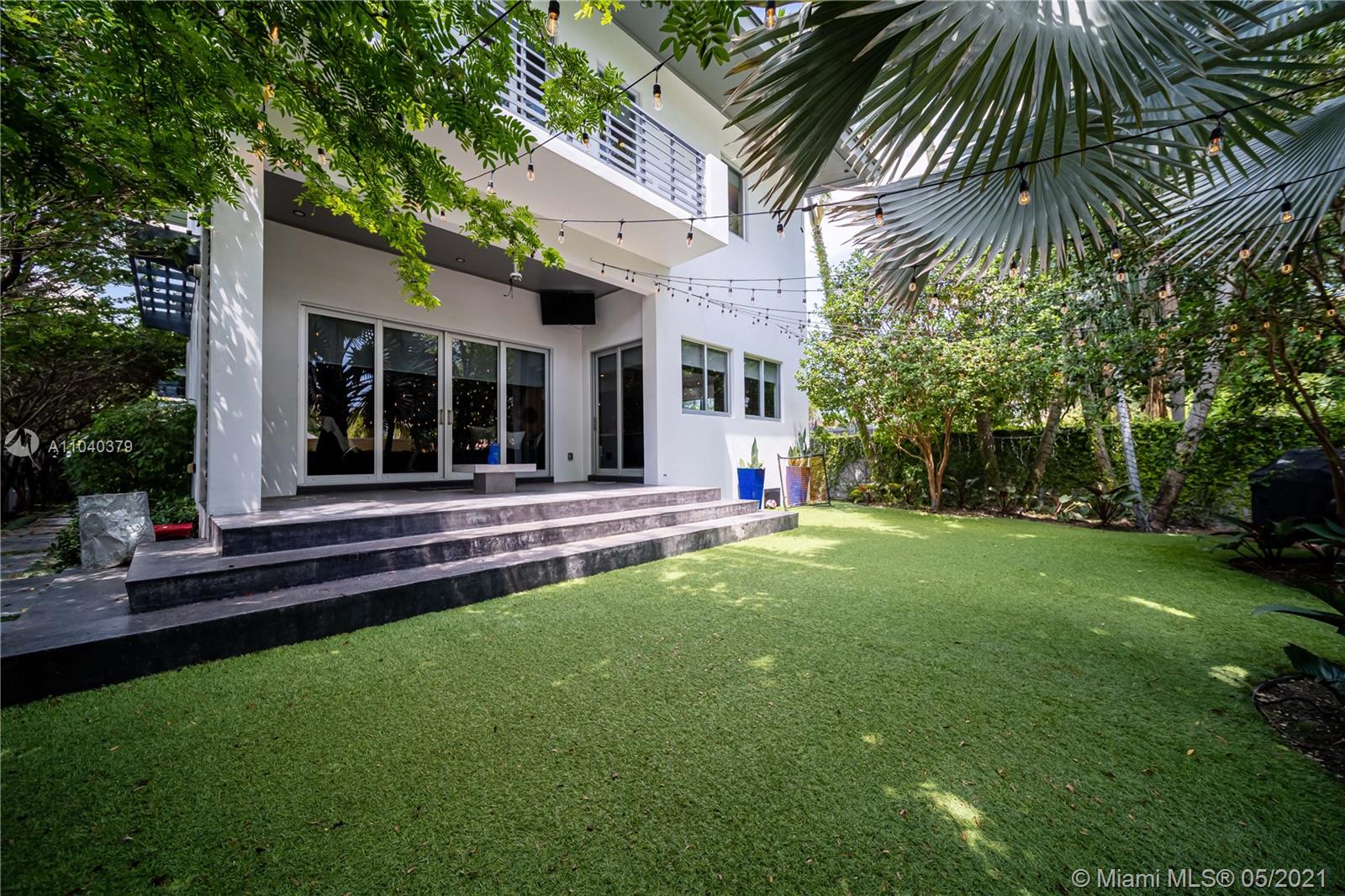 101 Southwest 21st Road Miami, FL 33129 - Photo 8 of 60