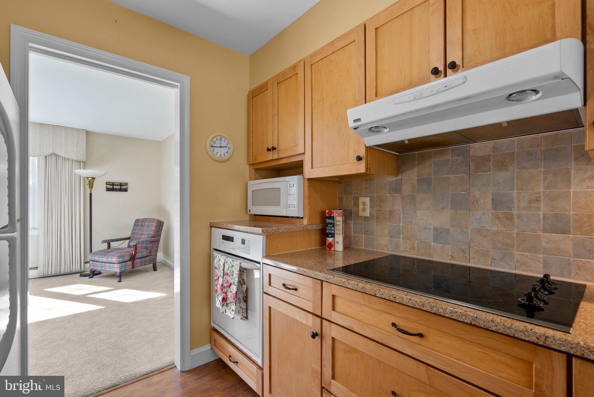 14704 Harold Road Silver Spring, MD 20905 - Photo 11 of 43 Kitchen